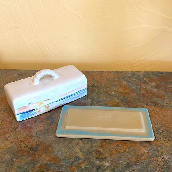 Young’s 20645 Sunset Butter Dish - Picture 2 of 4